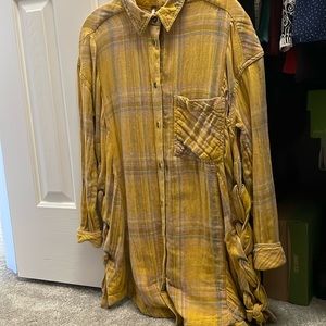 Free people. Tunic.  Goldish yellow. Size xs